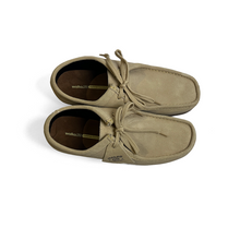 Load image into Gallery viewer, Kluska Cream Genuine Suede Leather
